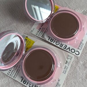 COVERGIRL Clean Fresh Pressed Powder - Deep Brown
